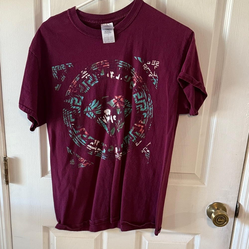 Gildan Maroon Graphic T-Shirt